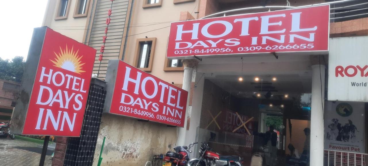 Hotel Day In Emporium Lahore Buitenkant foto