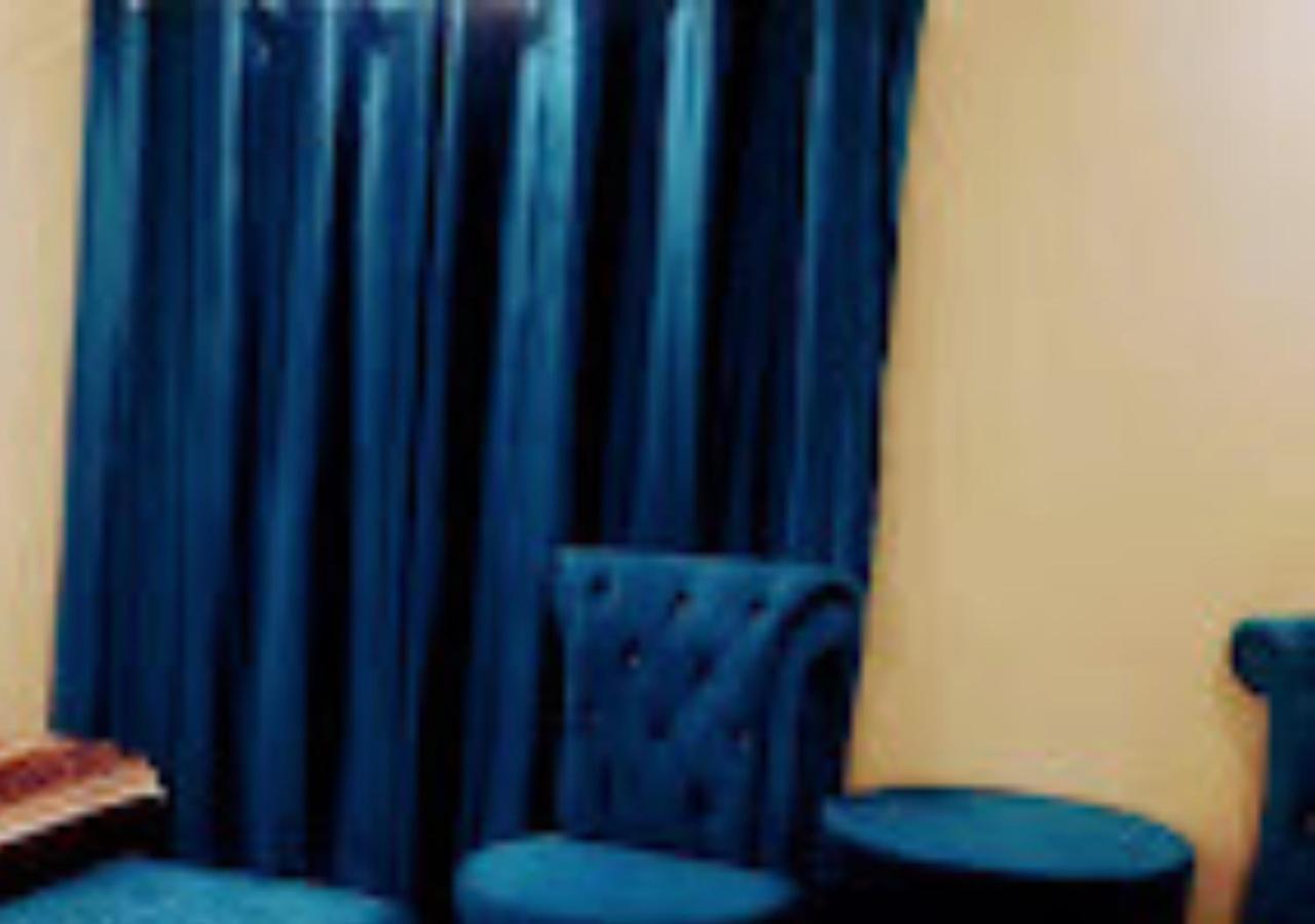 Hotel Day In Emporium Lahore Buitenkant foto